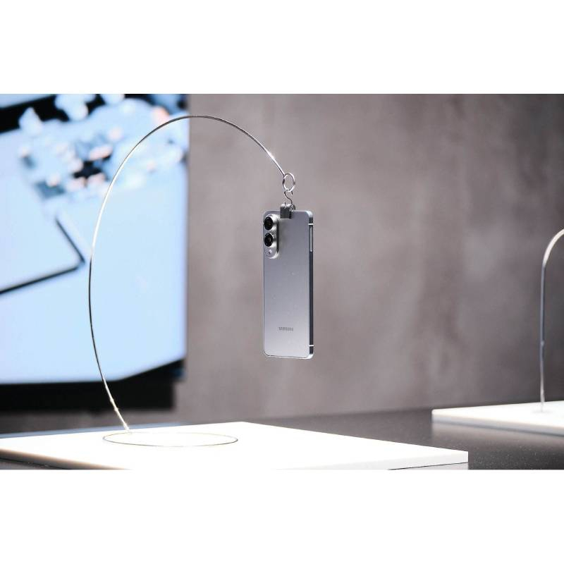 Samsung-un ən nazik smartfonu sınmadı