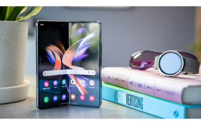 Ən nazik qatlana bilən smartfon