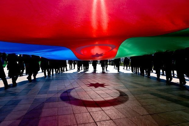 В Азербайджане отмечают День Республики