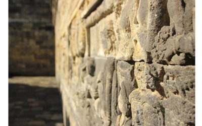Arxeoloqlar əfsanəvi sülalədən olan Çin sarayı aşkar ediblər