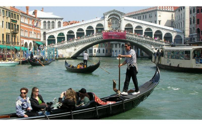 Həyata keçirilməyə başlandı: Venesiyaya gələn gündəlik turistlərdən giriş haqqı alınacaq
