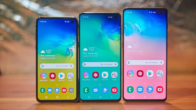 Samsung представил новейшие смартфоны серии Galaxy S10