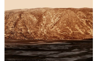 Marsın ekvatorunda suyun kəşfi planetdə həyat üçün gözlənilməz imkanlar açıb.