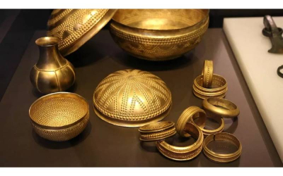 Qədim artefaktlar sirli meteorit metalının sirrini açır
