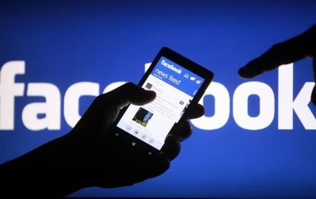 В работе Facebook произошел сбой