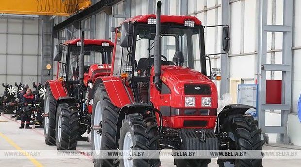 Азербайджан и Беларусь будут производить тракторы в Турции